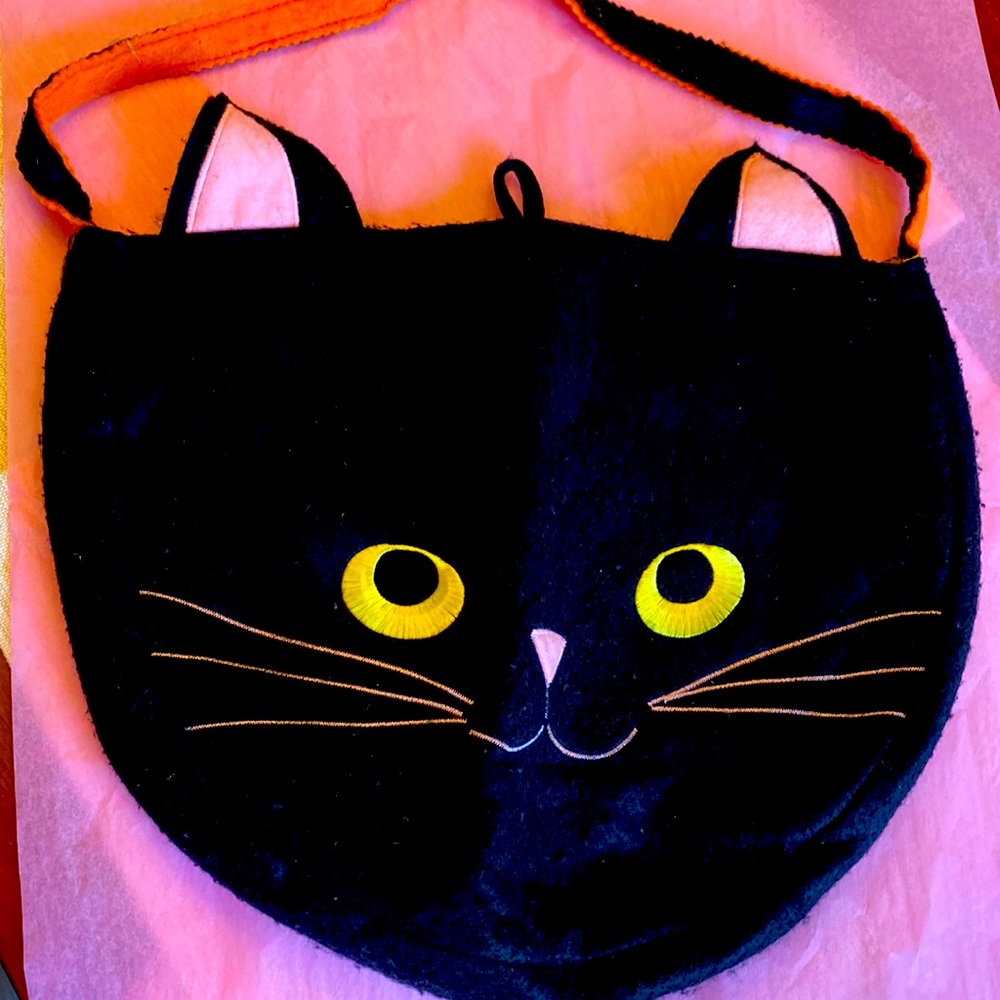 Large Bag Black Cat with embroidered eyes and whiskers. Halloween 🐈‍⬛
